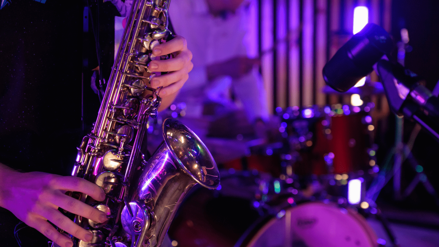 Saxophoniste mariage pour une animation de mariage réussie